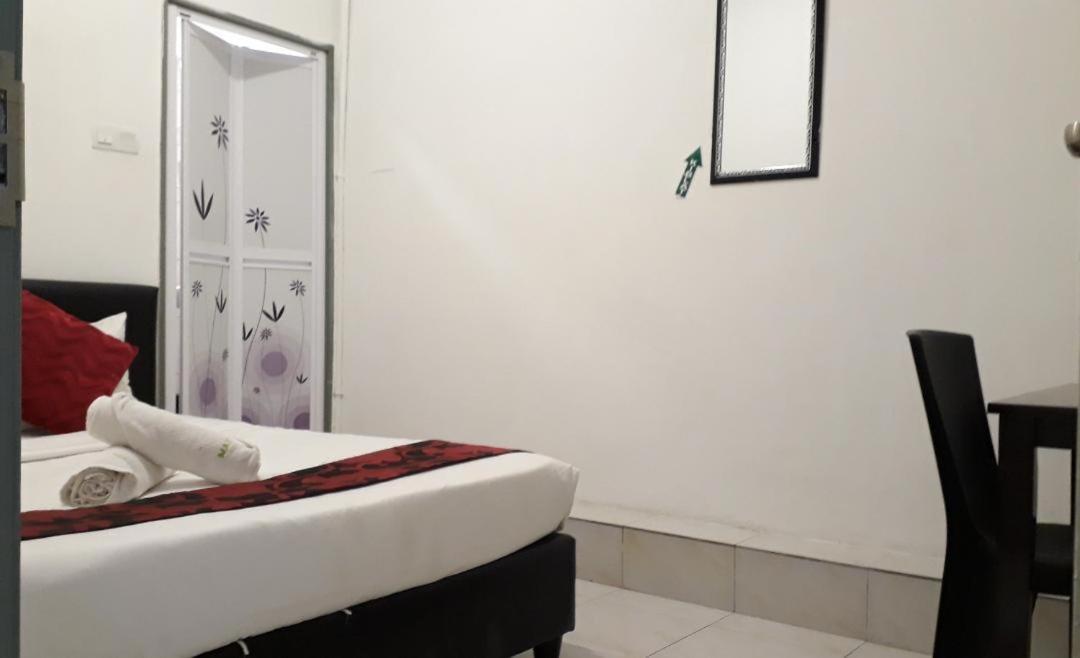 Max Ferringhi Hotel Batu Feringgi Exteriör bild