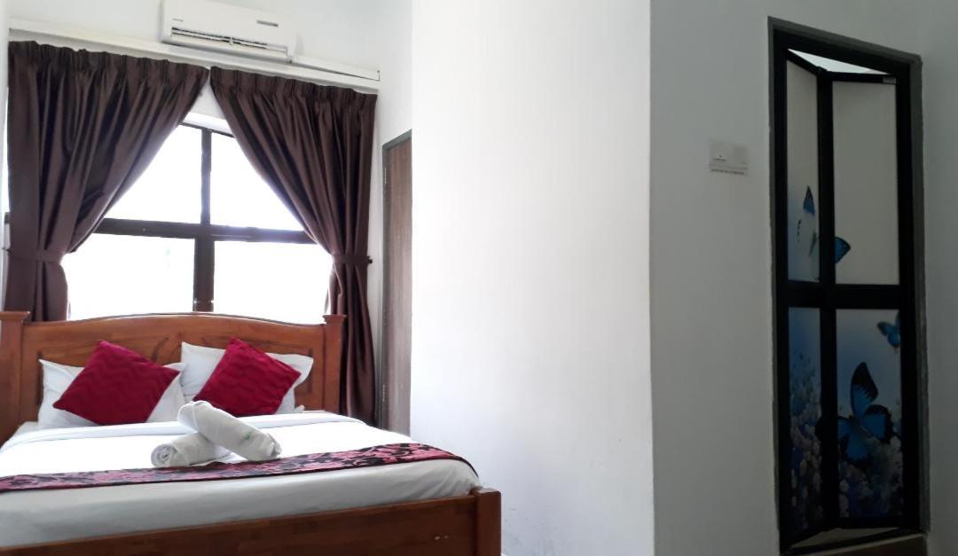 Max Ferringhi Hotel Batu Feringgi Exteriör bild