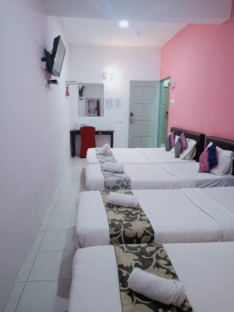 Max Ferringhi Hotel Batu Feringgi Exteriör bild