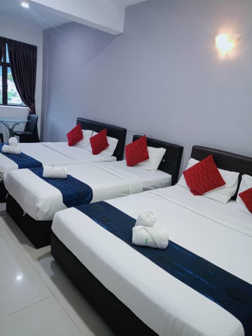 Max Ferringhi Hotel Batu Feringgi Exteriör bild