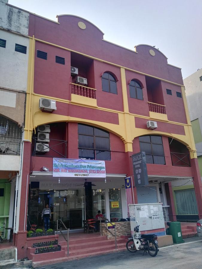 Max Ferringhi Hotel Batu Feringgi Exteriör bild
